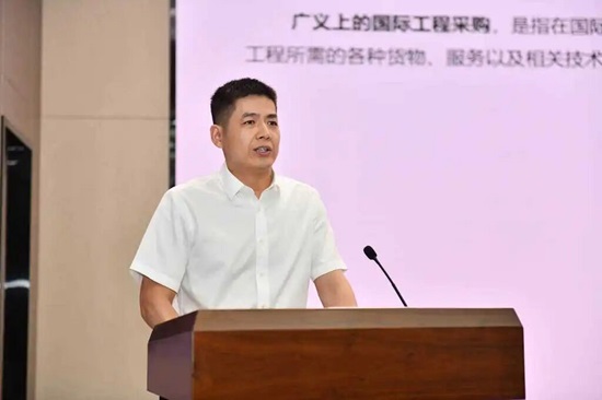 文元潇.jpg