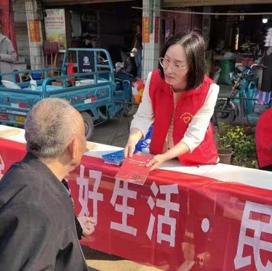 5月12日，安徽银鼎律师事务所：该所律师参加由巢湖市中垾镇举办的《美好生活·民法典相伴》活动.jpg