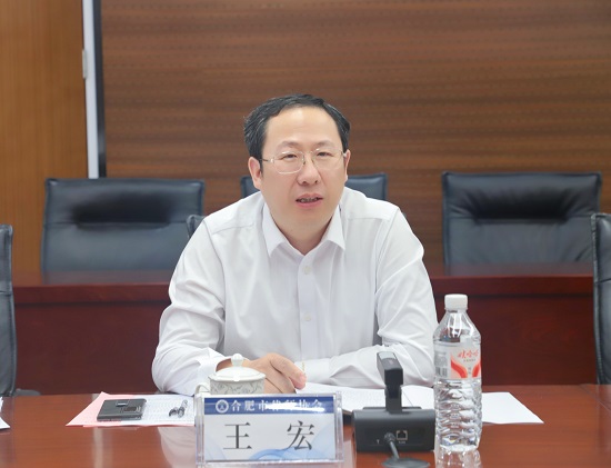 王宏4.jpg